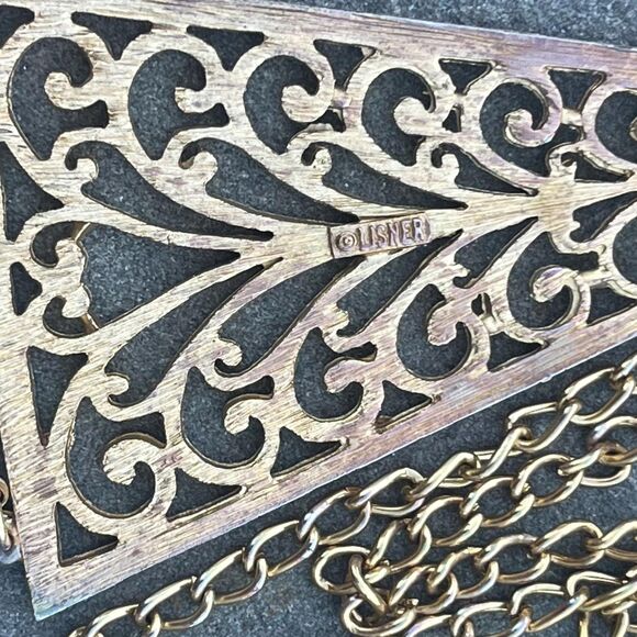 Lisner Pendant Necklace in Gold Tone Metal Mid Century Statement Jewelry Signed - Picture 11 of 16